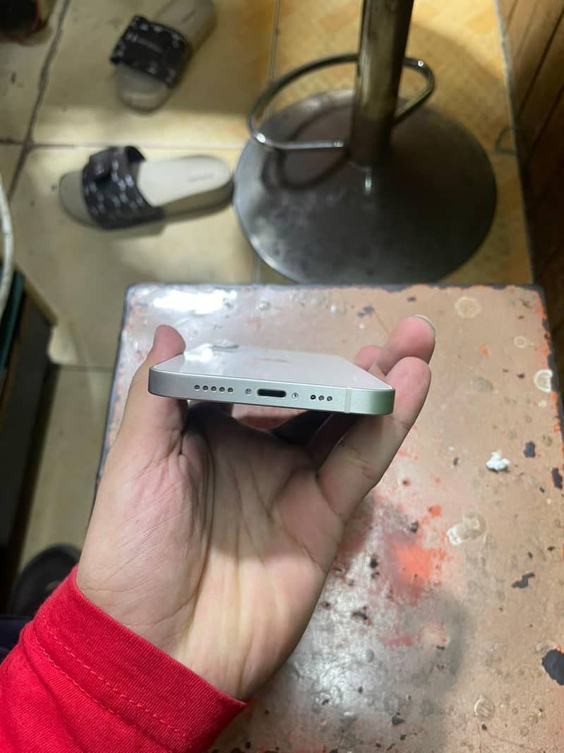 Apple iPhone 12 0