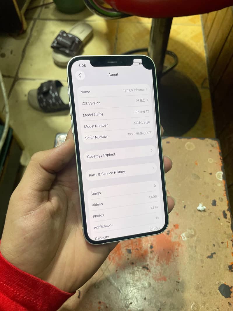 Apple iPhone 12 4