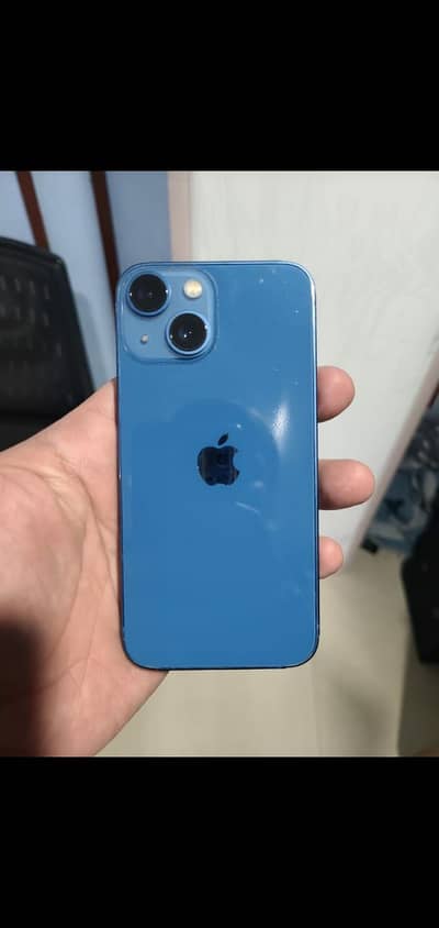 Apple iPhone 13