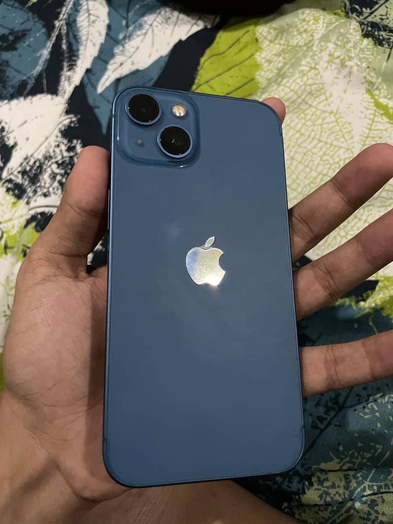 Apple iPhone 13 9