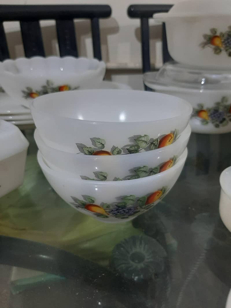 crockery 4