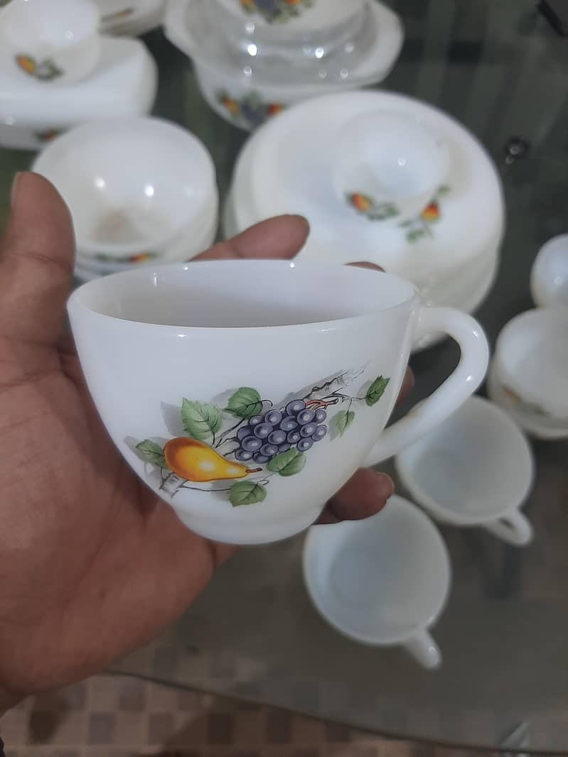 crockery 7