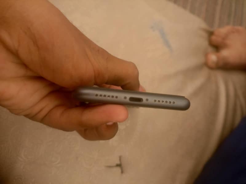 Apple iPhone 11 2