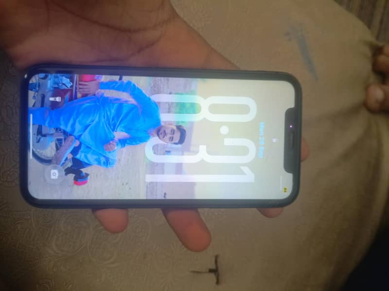 Apple iPhone 11 6