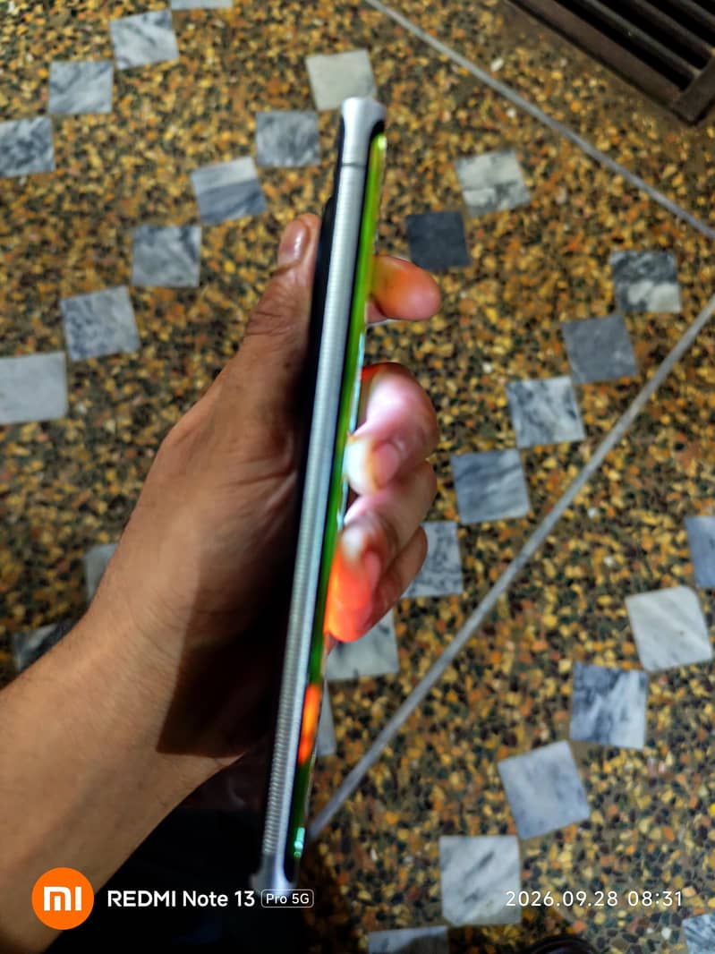 Sharp Aquos Sense 3