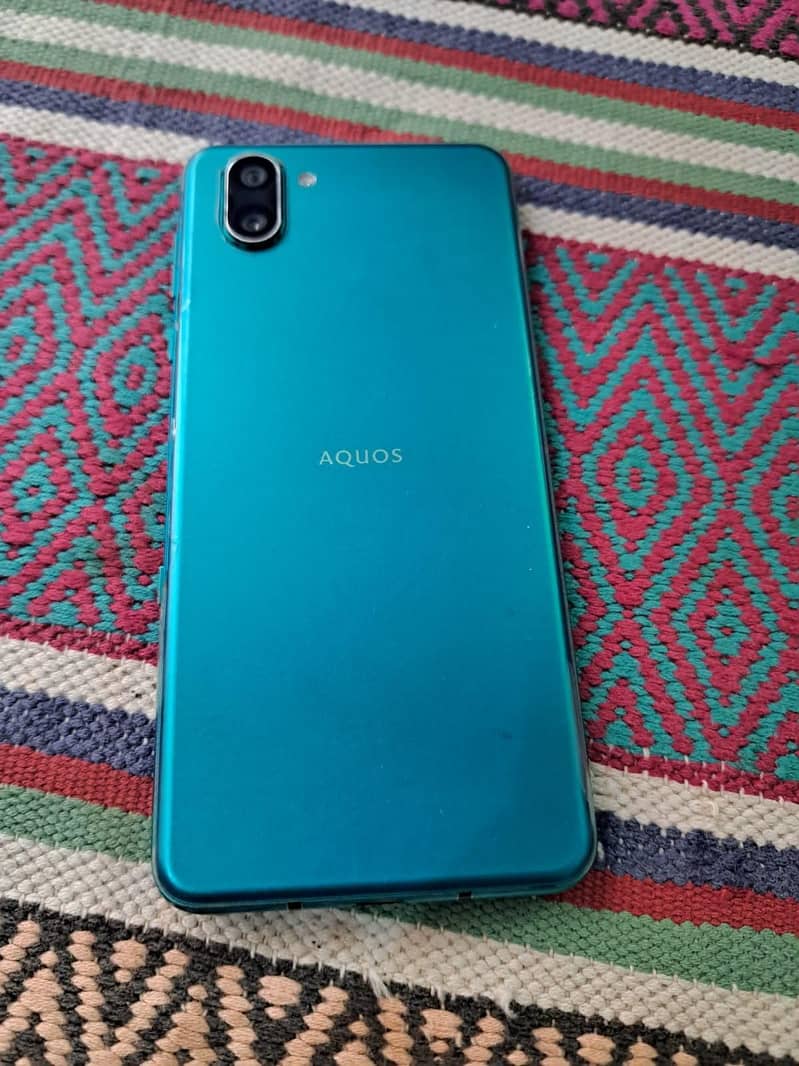Sharp Aquos R3 2
