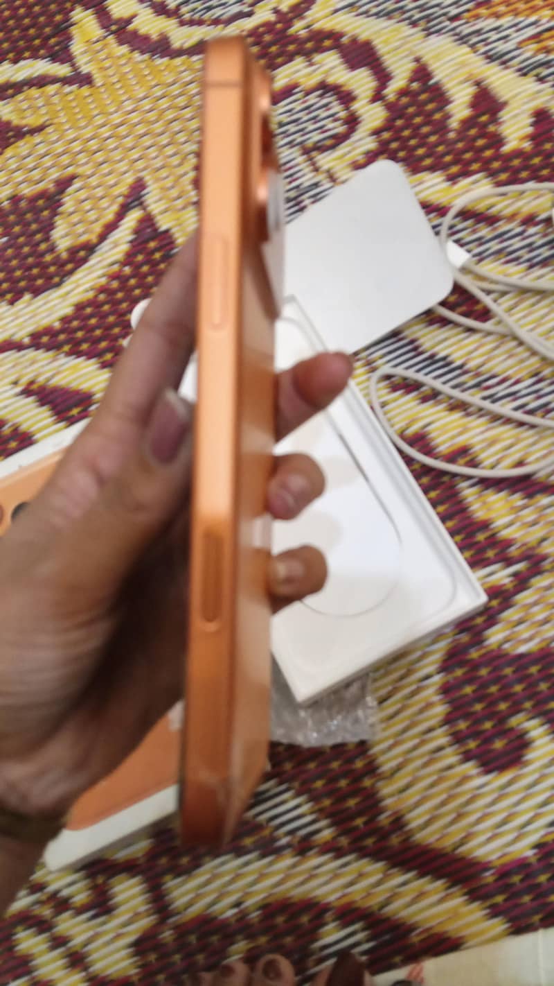Apple iPhone 17 Pro Max (JV) 4