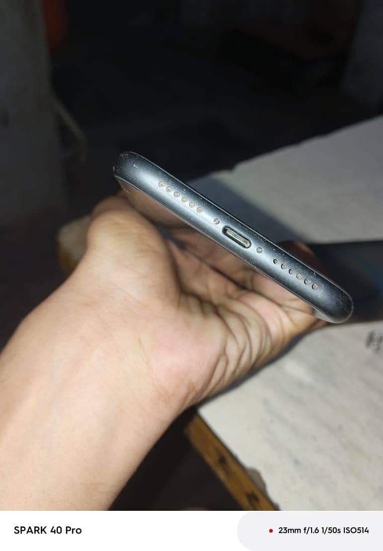 Apple iPhone 11 1