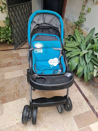 baby stroller hardly used as brand new