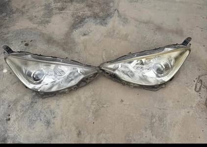 Toyota Aqua Headlight 2013