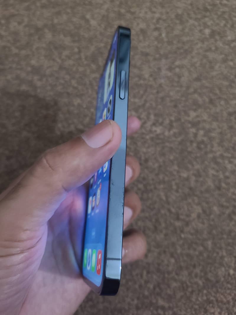 Apple iPhone 12 Pro 0