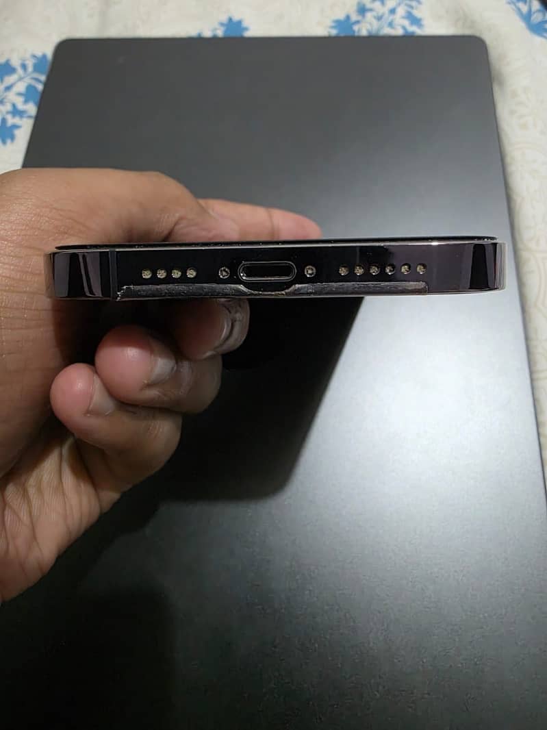 Apple iPhone 14 Pro Max 5