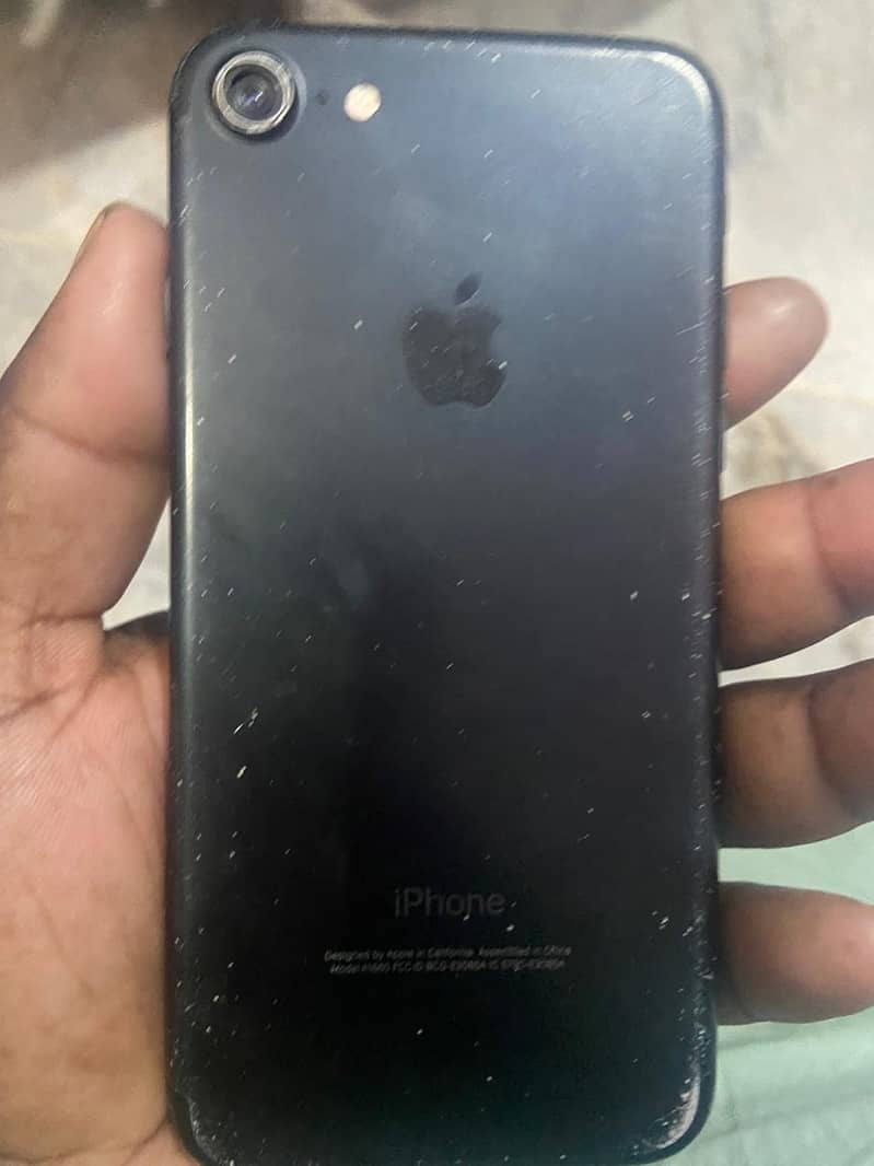 Apple iPhone 7 1