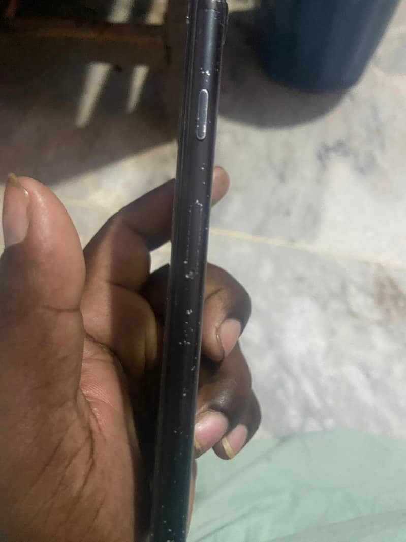 Apple iPhone 7 4