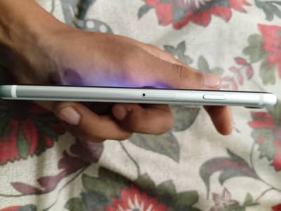 Apple iPhone SE