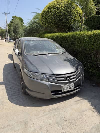 Honda City 2009 good like new car total geniune