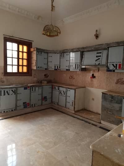 Prime Location 400 Square Yards Upper Portion In Gulistan-e-Jauhar - Block 13