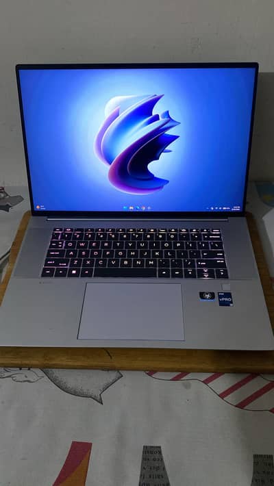 HP ZBook Studio16 G9 i7-12gen RTx3070Ti 8gb-4K 120Hz All rounder Beast