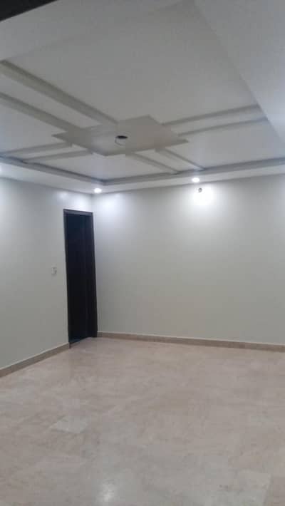 This Is Your Chance To Buy Lower Portion In Gulshan-e-Iqbal - Block 13