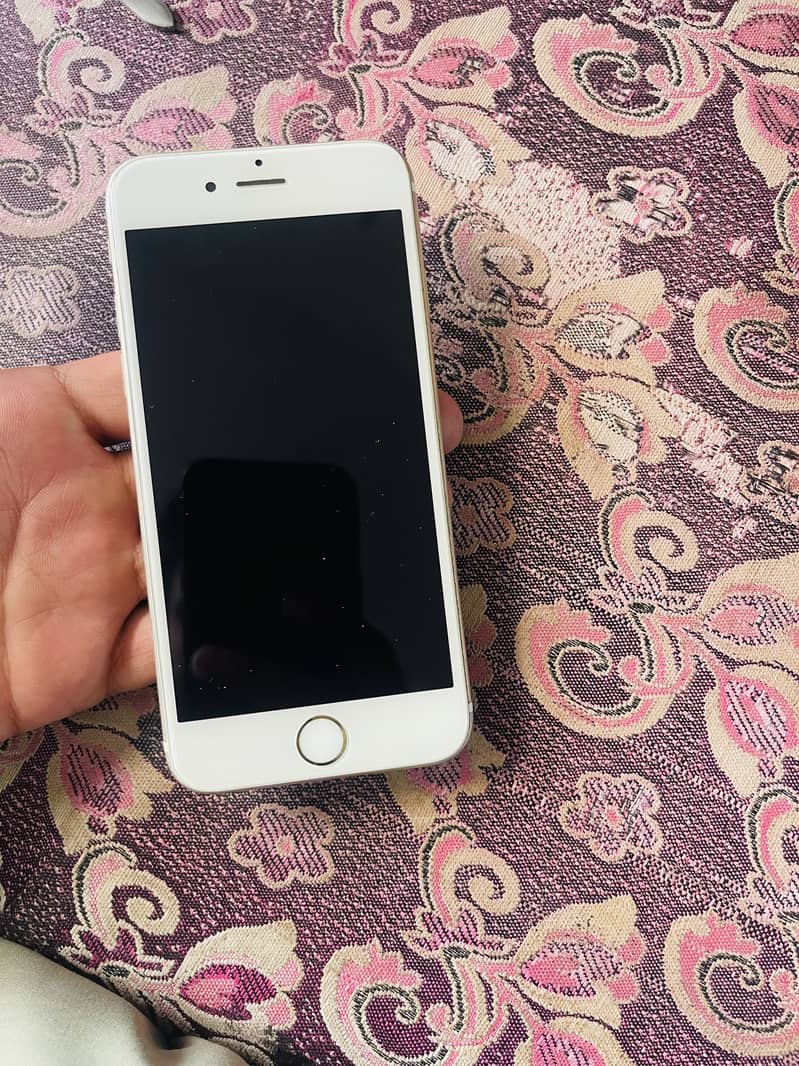Apple iPhone 6S 1