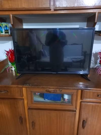 LED 34 inches