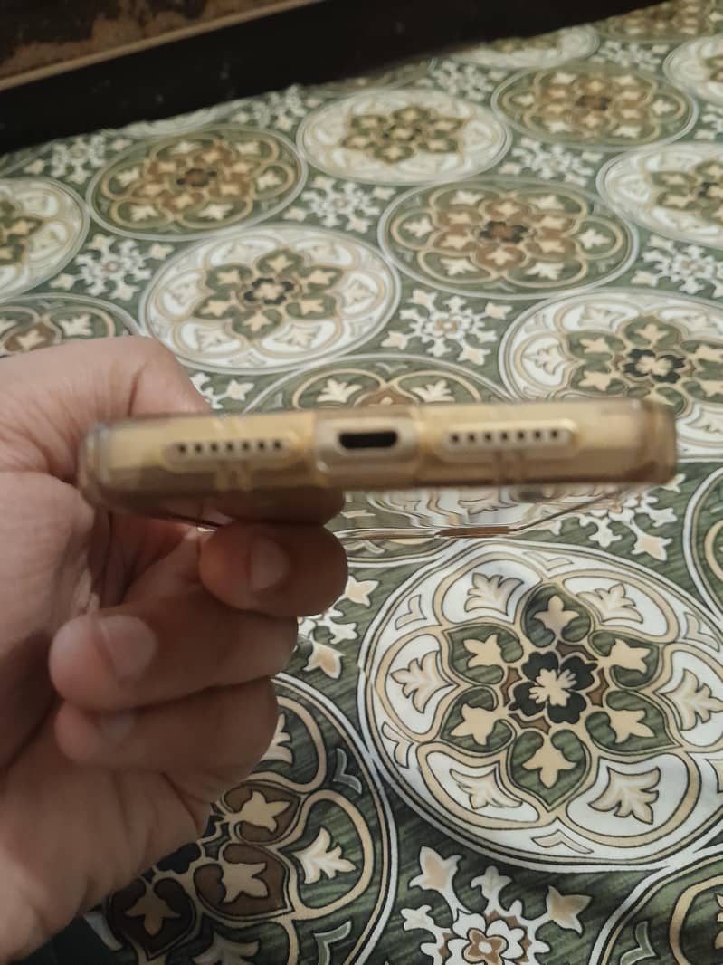 OPPO A37 1