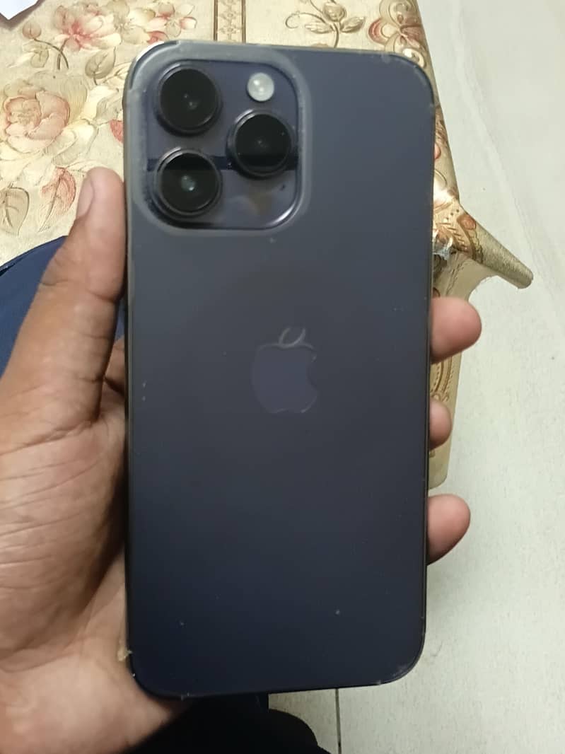 iPhone 14 Pro Max 0