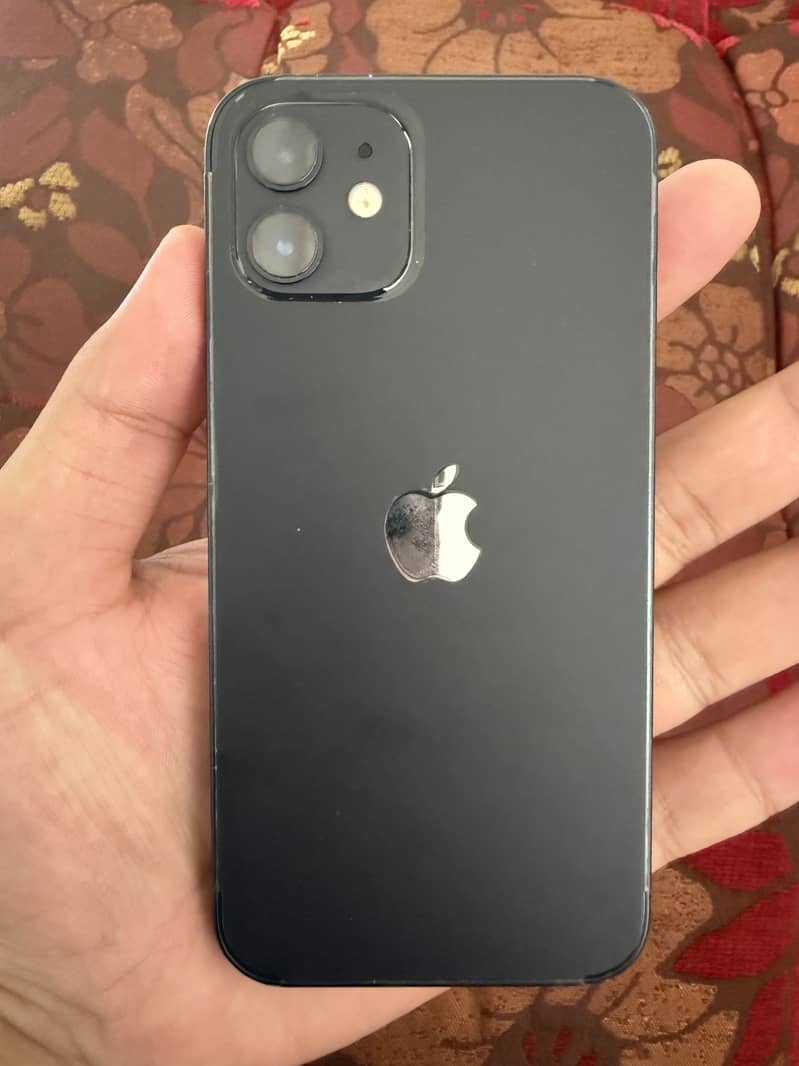 Apple iPhone 12 3