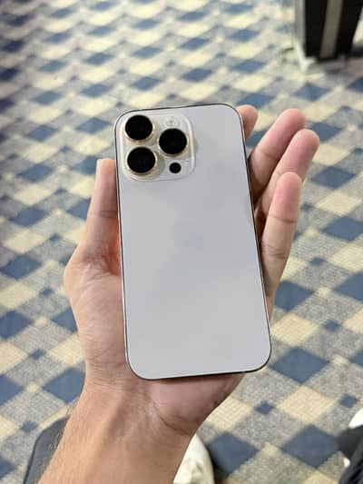 Apple iPhone 14 Pro jv