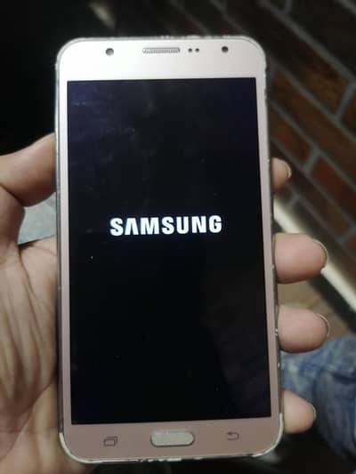 Samsung Mobile J7
