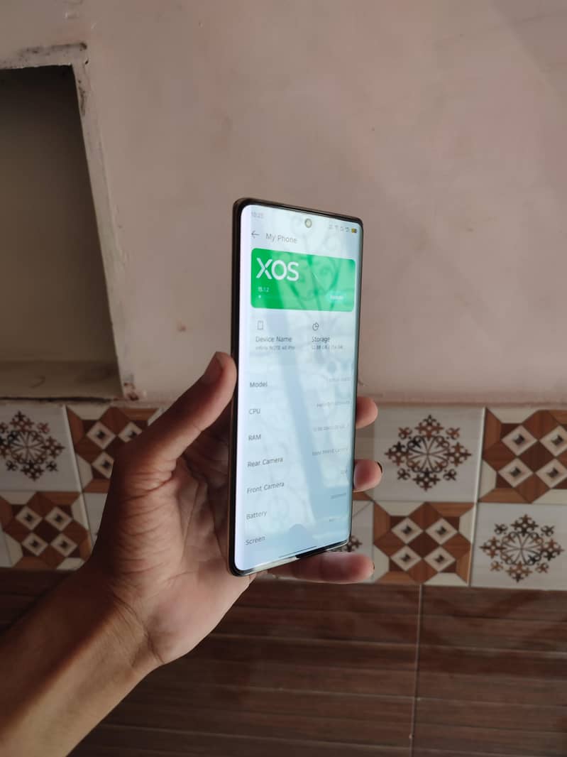 Infinix Note 40 Pro 4