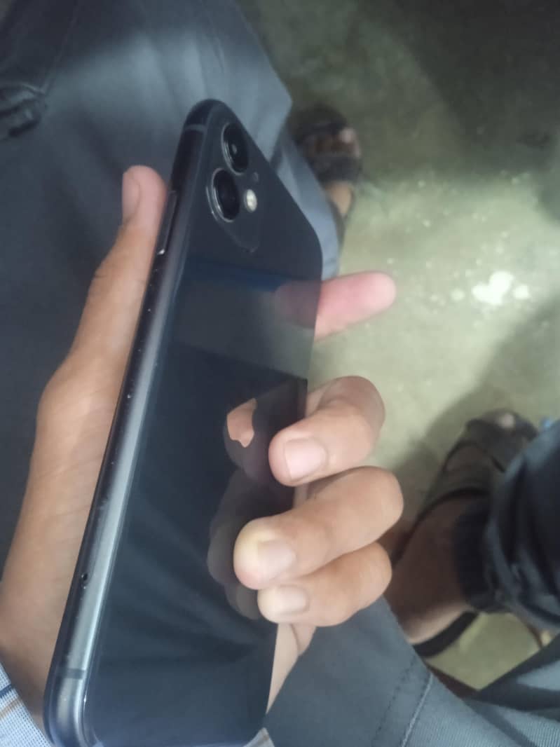 Apple iPhone 11 2