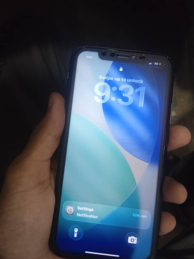 Apple iPhone 11 3