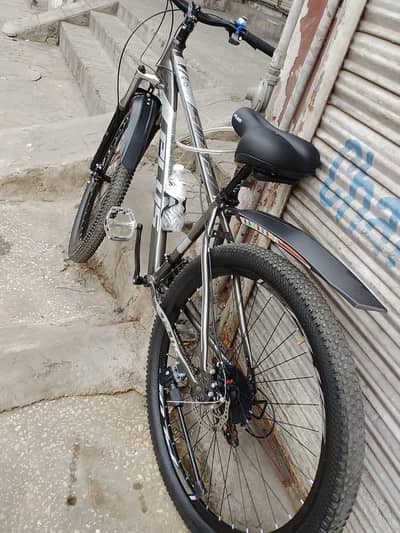 35k cycle for sale all new total okay three days use hoi he bas