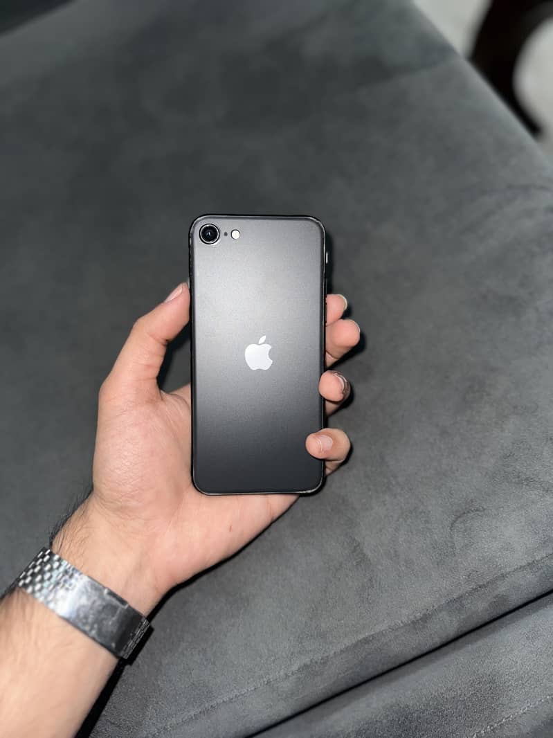 Apple iPhone SE2 0