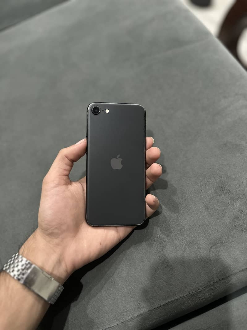 Apple iPhone SE2 1