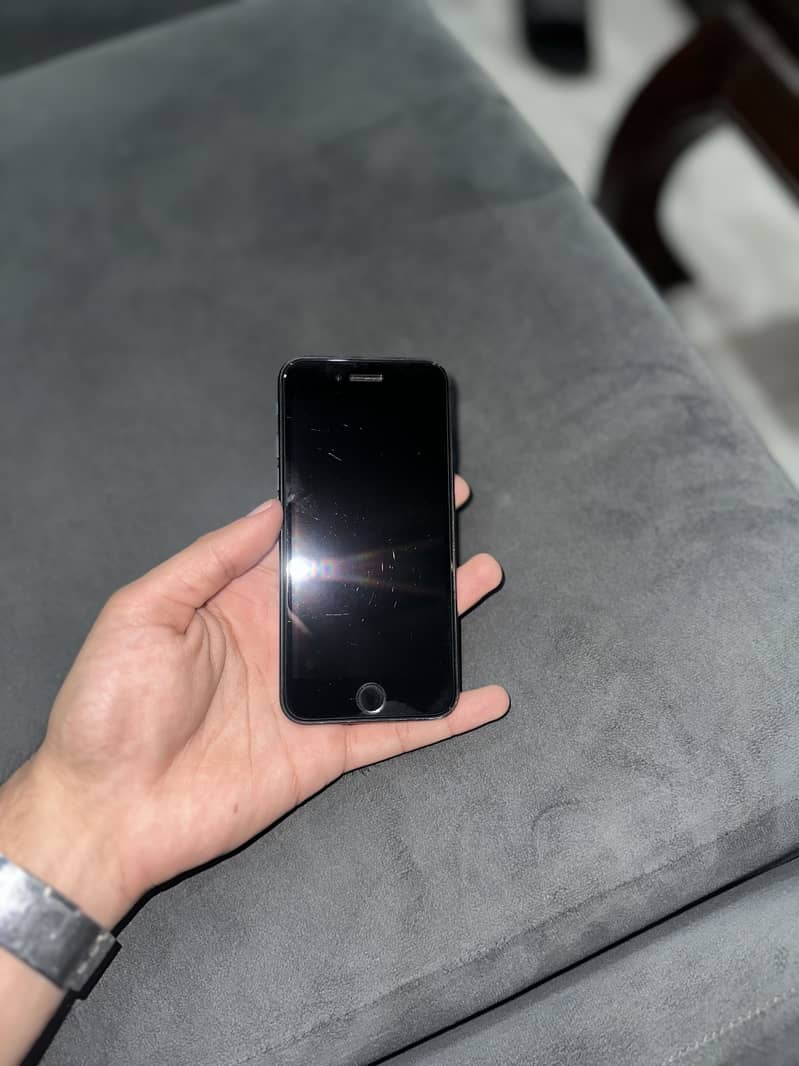 Apple iPhone SE2 2