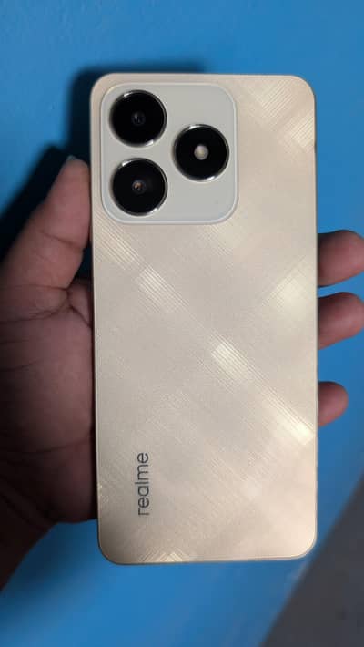 Realme C61