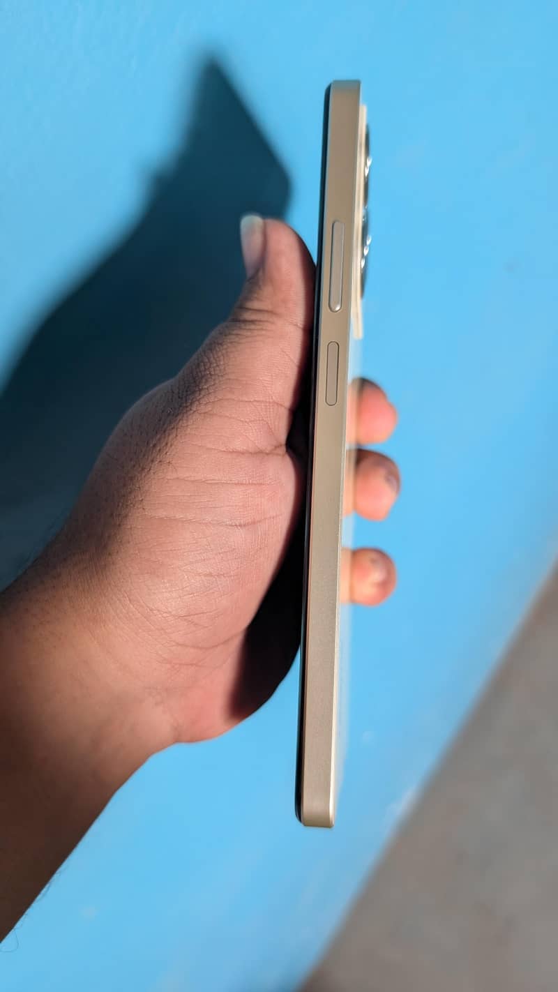 Realme C61 4