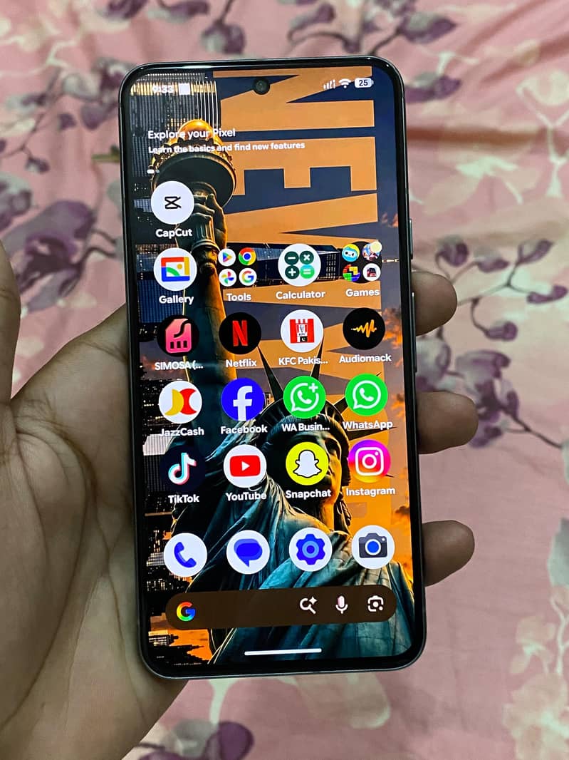 Google Pixel 8 2