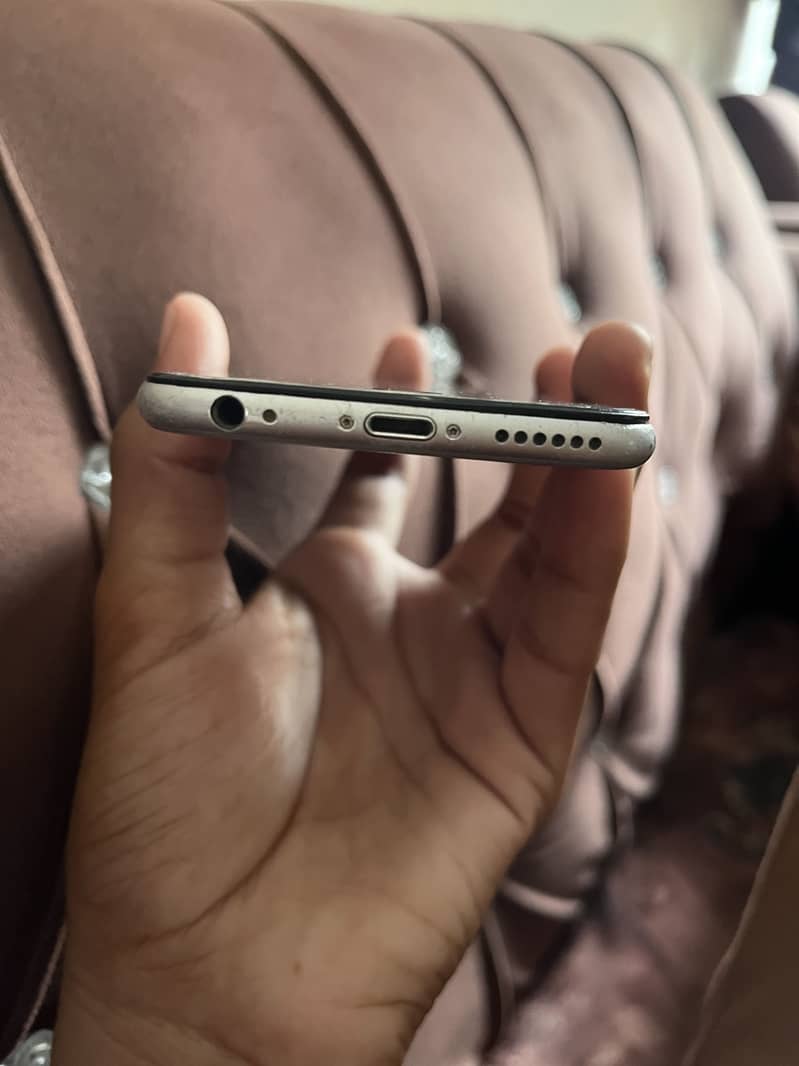 Apple iPhone 6 0