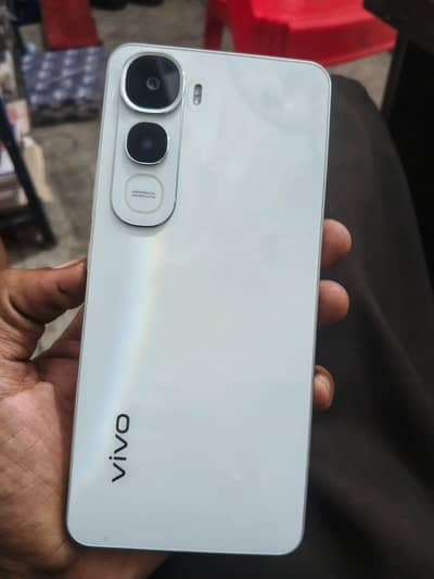 Vivo Y400