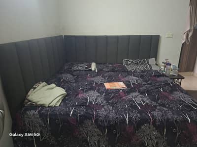 corner heavy king size bed with dressing table