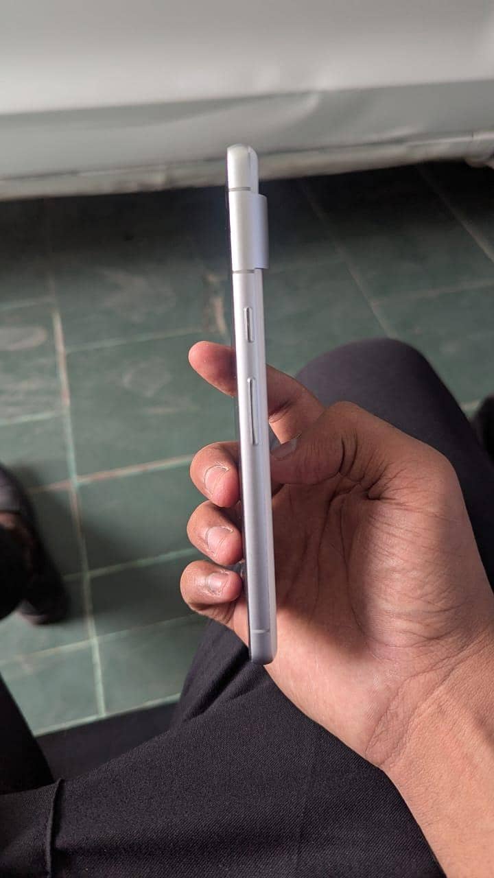 Google pixel 7 4