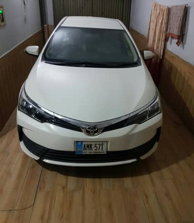Toyota Corolla GLI 2019. just whatsap. 03319080820