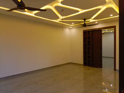 I-8/3 Lower Portion Sized 3200 Square Feet Is Available