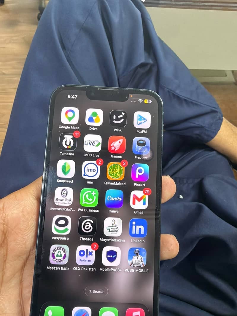 Apple iPhone 13 5