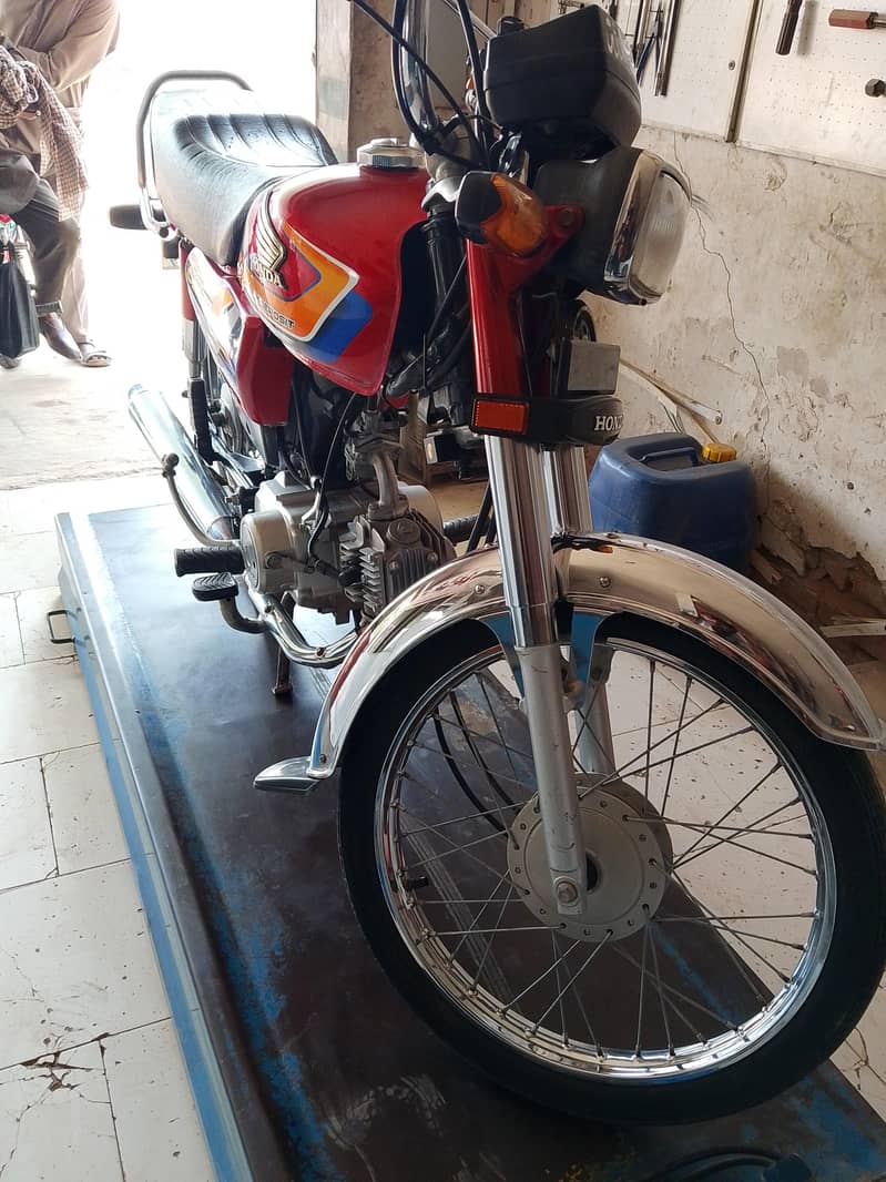 Honda CD 24/25 model 3