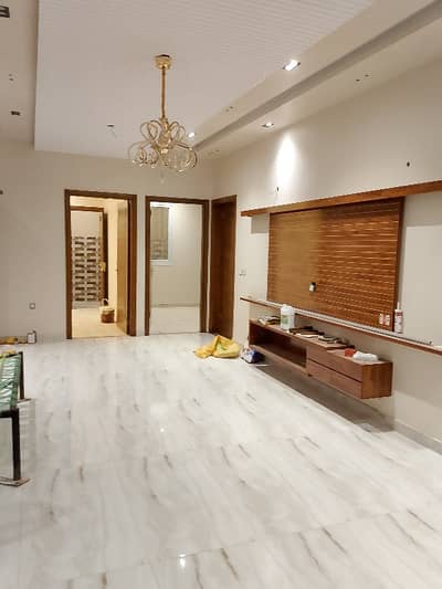 Brand New West 240yrds Ground Floor Portion For Sale In Gulshan Block 5