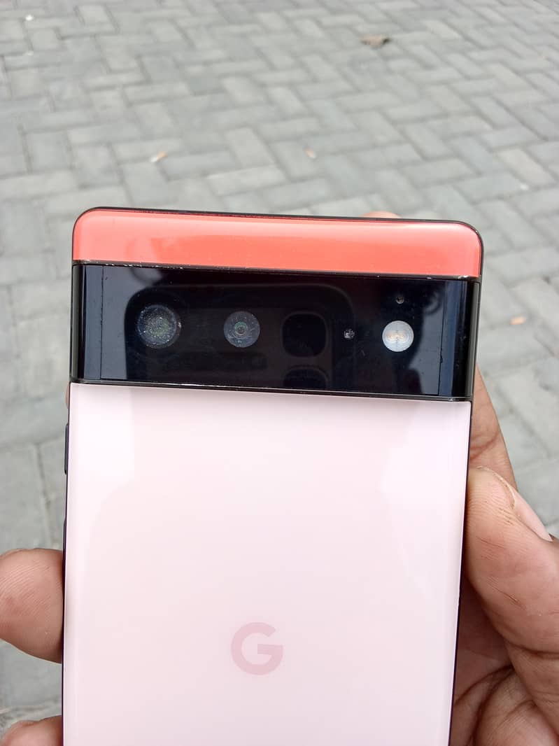 Google Pixel 6 4